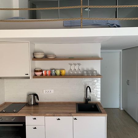 Sunny Studio Apartment Chiara Тиват Екстериор снимка